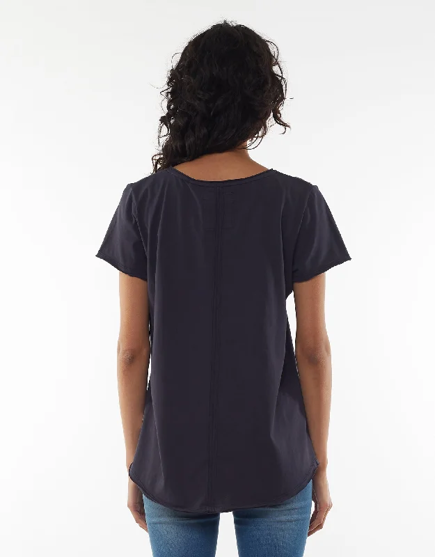 Elm Fundamental Vee Tee Navy