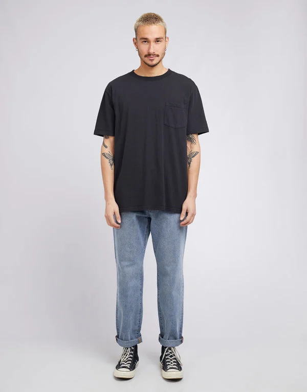 Silent Theory Mens Surplus Pocket Tee Washed Black