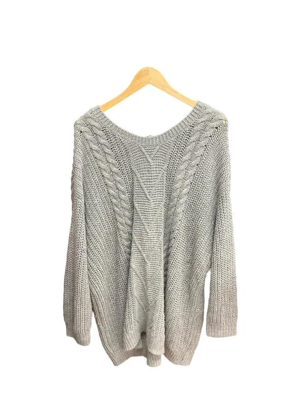 Sweater By Torrid In Grey, Size: 4x